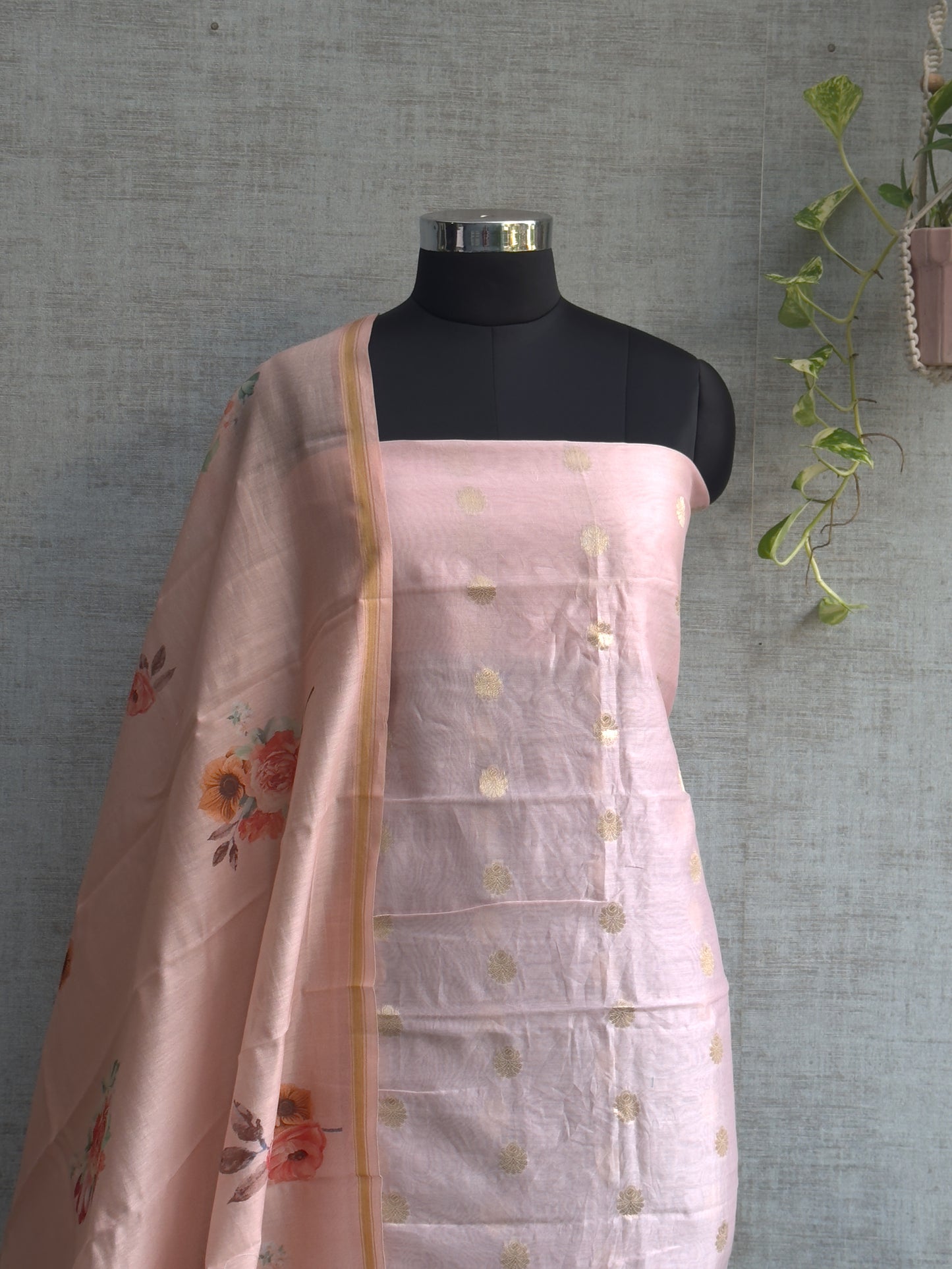 Baby Pink Kora Silk With Flower Buti