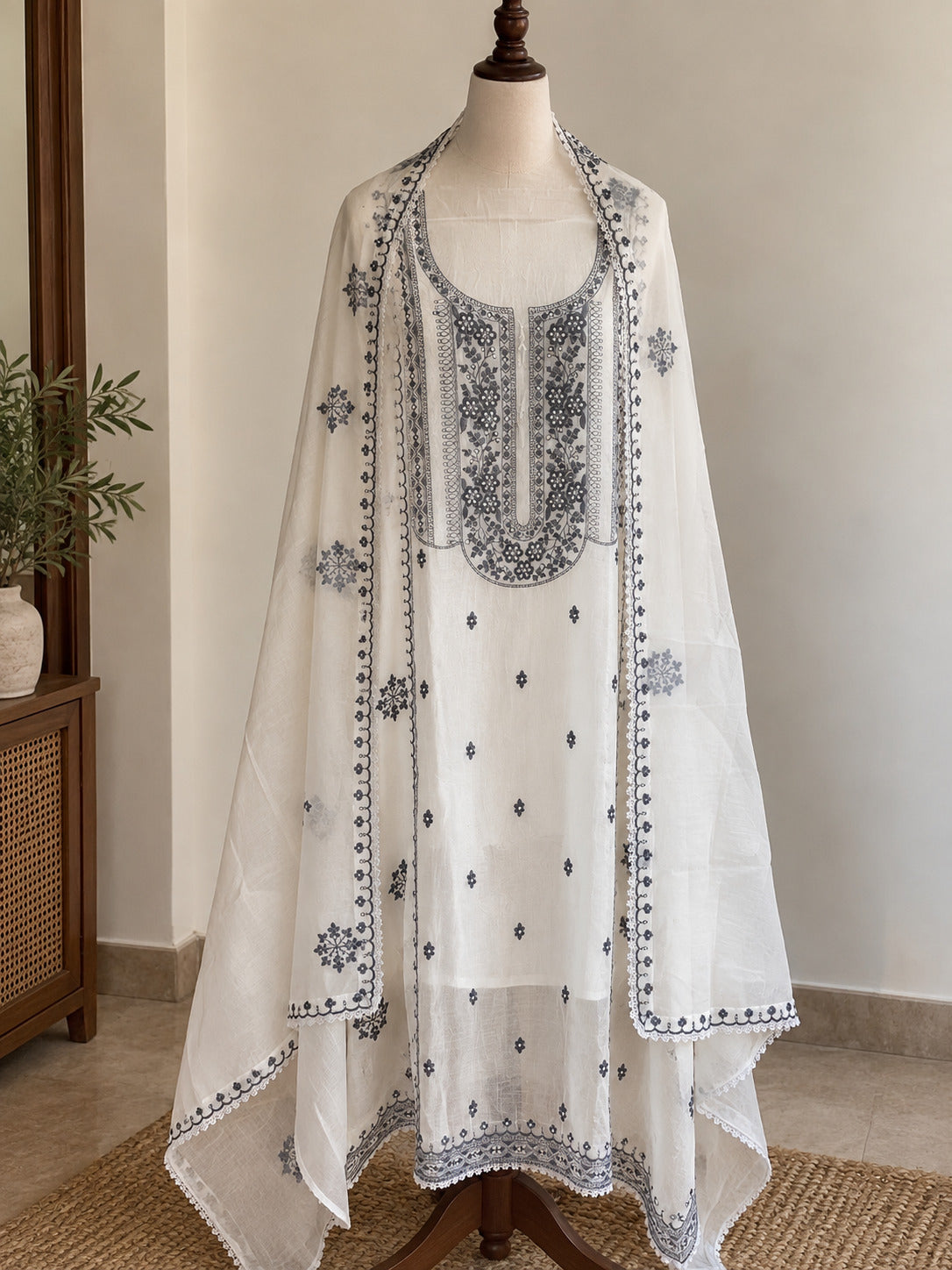 White and Lilac Pure Mul Cotton Suit