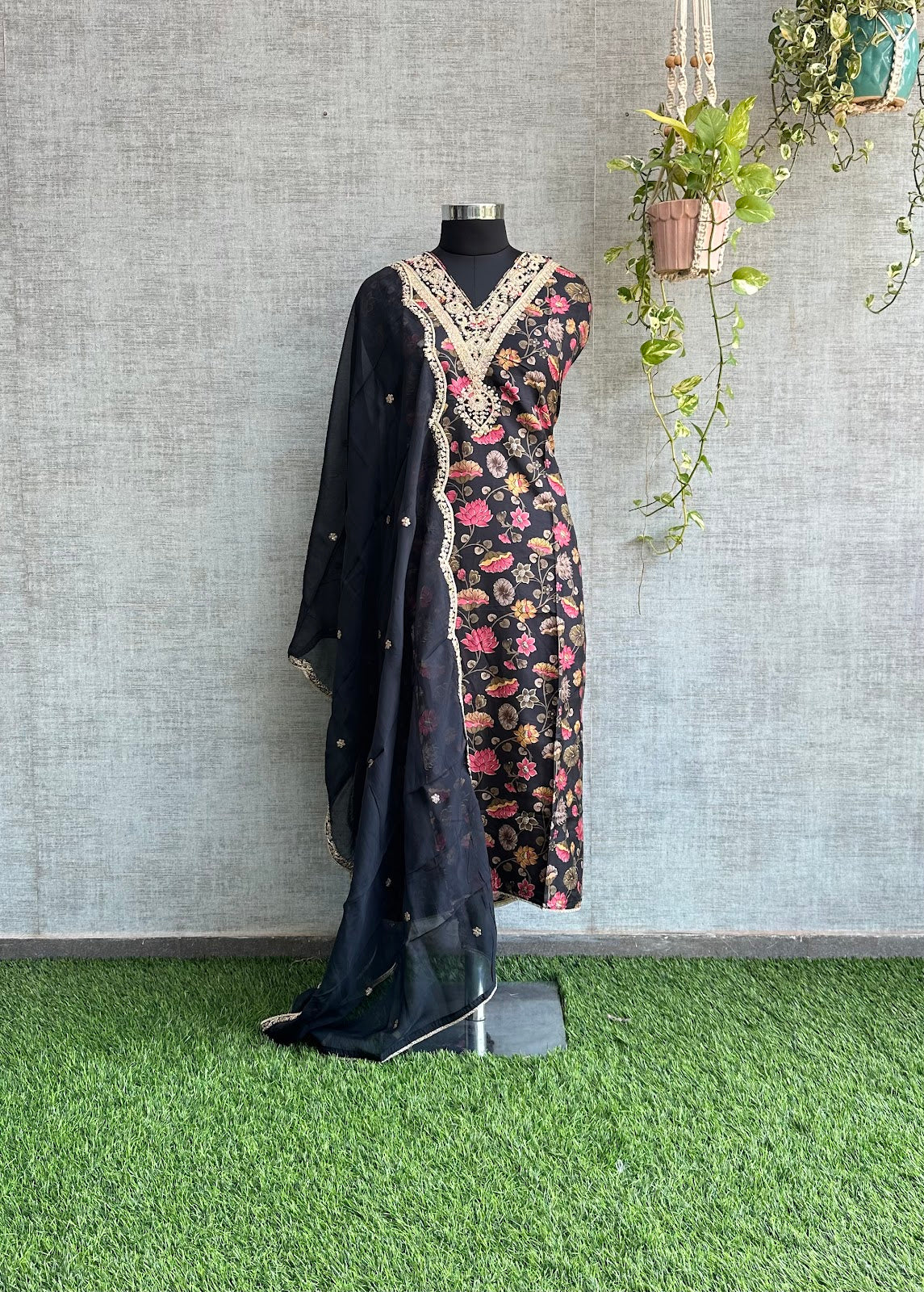 Black Muslin Floral Print with Zari Embroidery